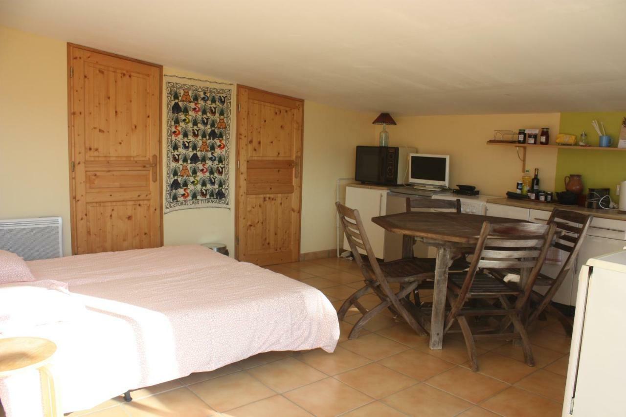 Presbytère De Jonquiere Couette-café Lavaur (Tarn)