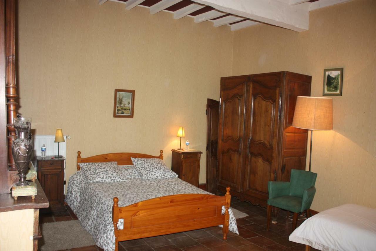 Presbytère De Jonquiere Lavaur (Tarn)
